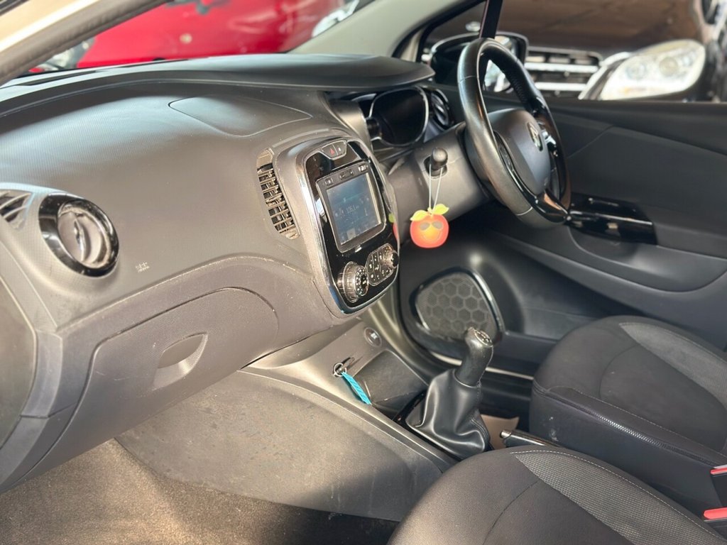 Used Renault Captur 2015 for sale - 75896690: Photo 32