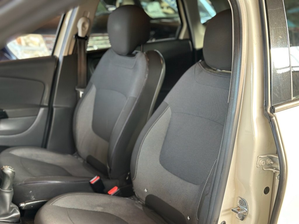 Used Renault Captur 2015 for sale - 75896690: Photo 33