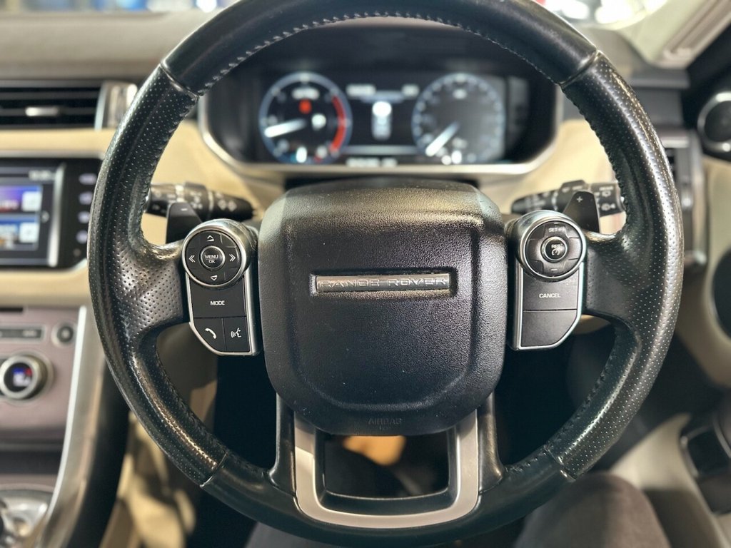 Used Land Rover Range Rover Sport 2016 for sale - 76406211: Photo 11