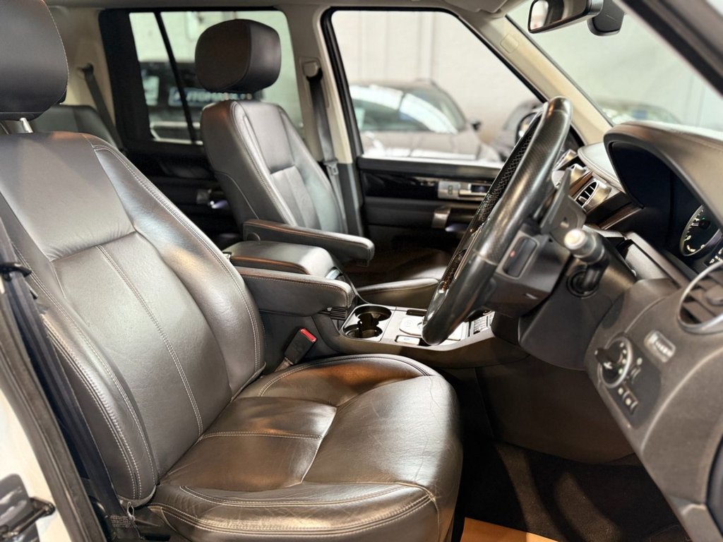 Used Land Rover Discovery 4 2014 for sale - 76256179: Photo 32