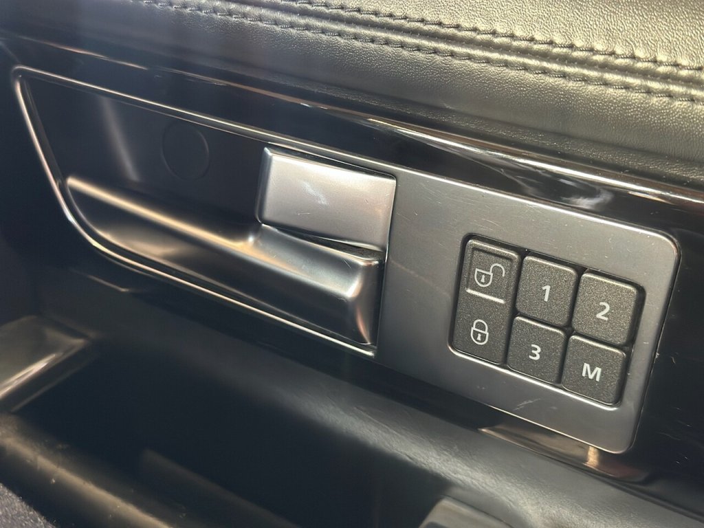 Used Land Rover Discovery 4 2014 for sale - 76256179: Photo 47