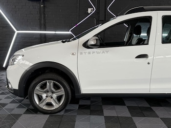 Used Dacia Sandero Stepway 2019 for sale - 79090150: Photo