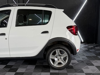 Used Dacia Sandero Stepway 2019 for sale - 79090150: Photo