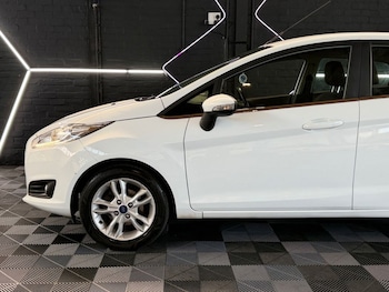 Used Ford Fiesta 2015 for sale - 78702158: Photo