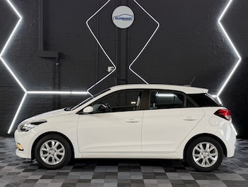 Used Hyundai i20 2016 for sale - 78930470: Photo