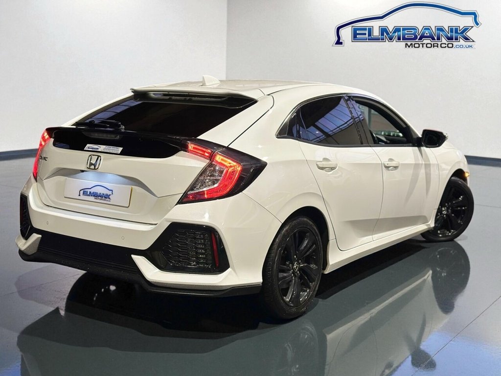 Used Honda Civic 2018 for sale - 76623387: Photo 10