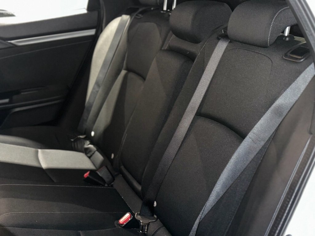 Used Honda Civic 2018 for sale - 76623387: Photo 22