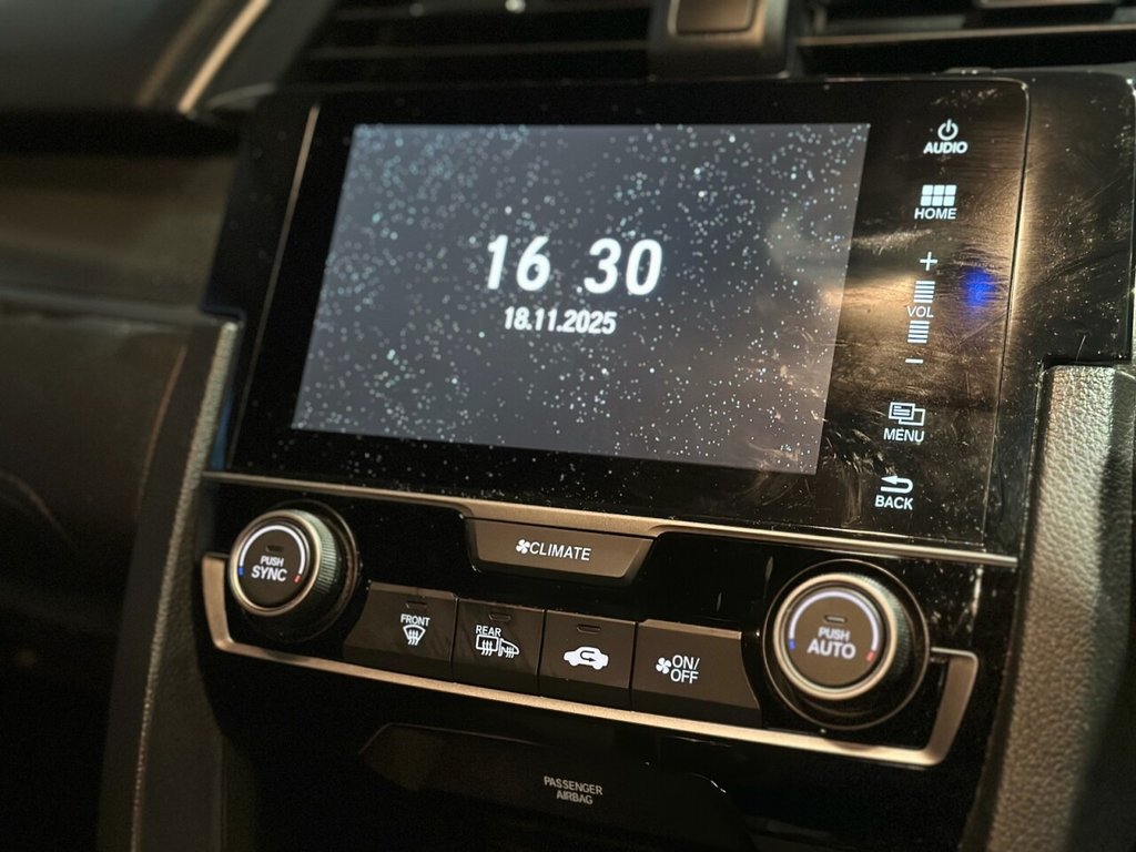 Used Honda Civic 2018 for sale - 76623387: Photo 30