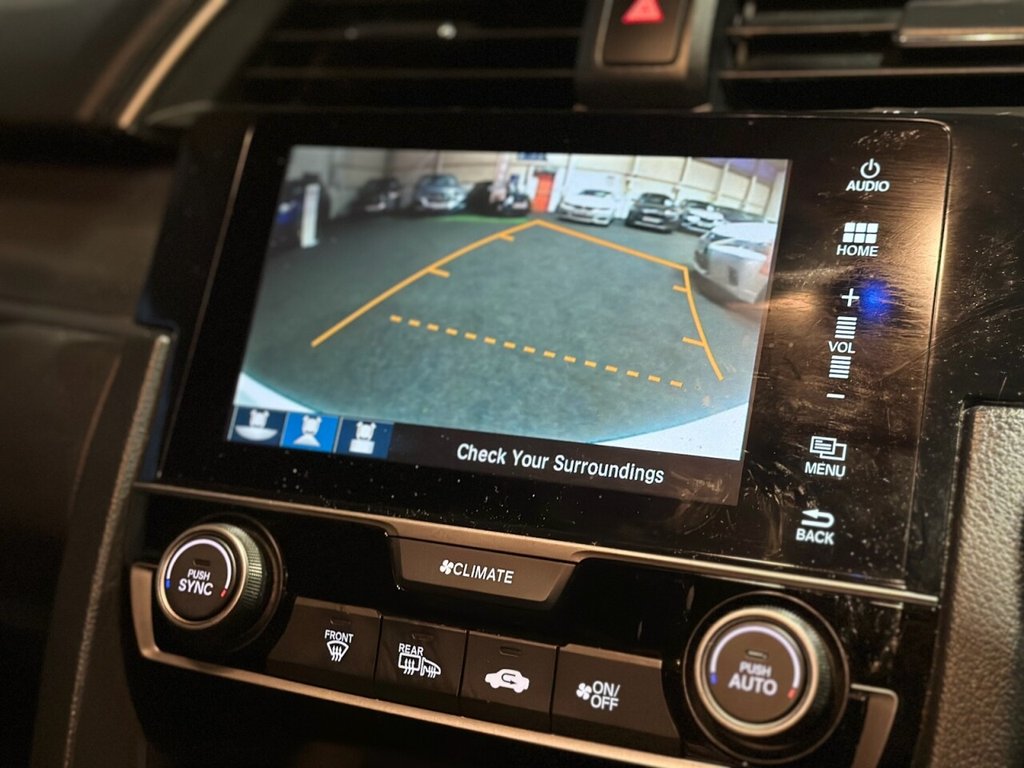 Used Honda Civic 2018 for sale - 76623387: Photo 32