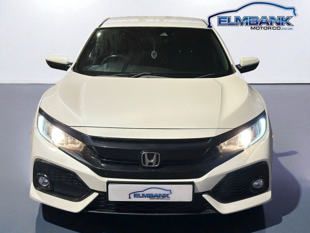 Used Honda Civic 2018 for sale - 76623387: Photo 5