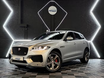Used Jaguar F-Pace 2017 for sale - 79686677: Photo