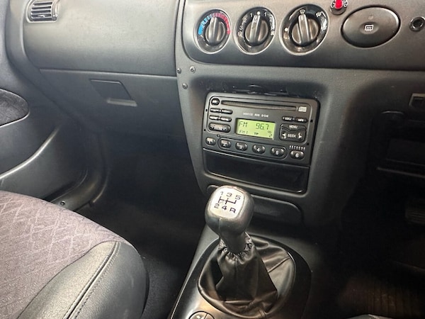 Used Ford Escort 1998 for sale - 73469570: Photo 24
