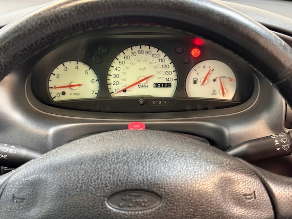 Used Ford Escort 1998 for sale - 73469570: Photo 25