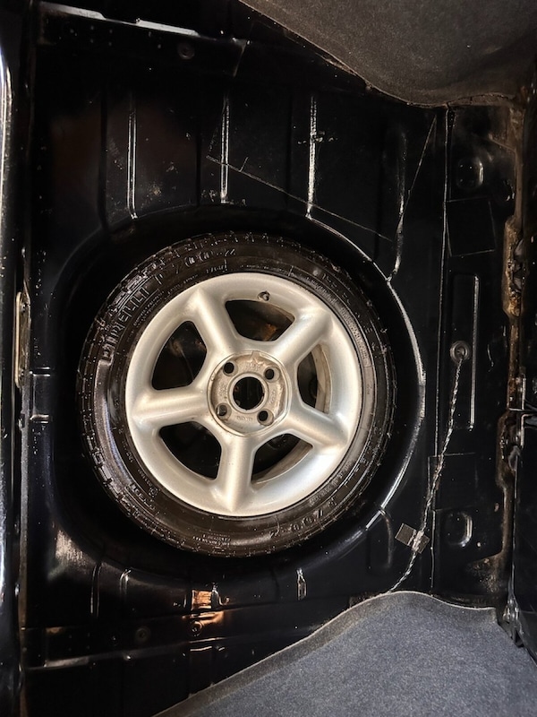 Used Ford Escort 1998 for sale - 73469570: Photo 27