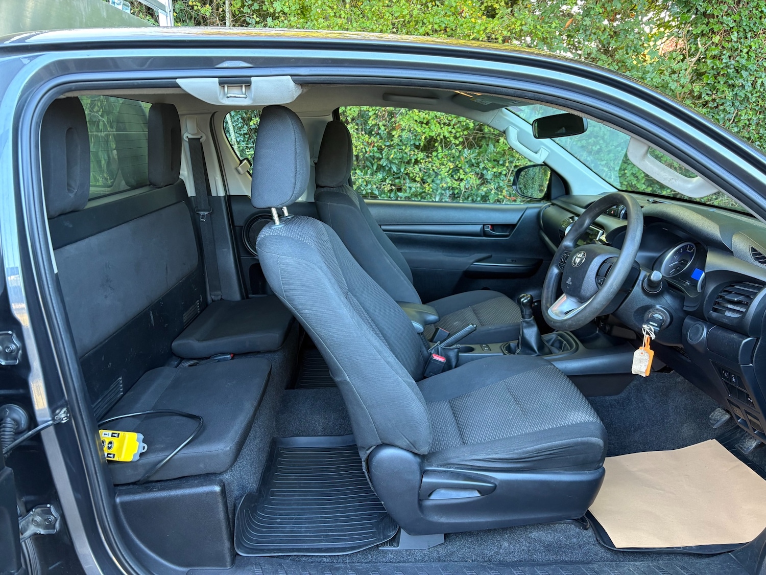 Used Toyota Hilux 2019 for sale - 76332084: Photo 14