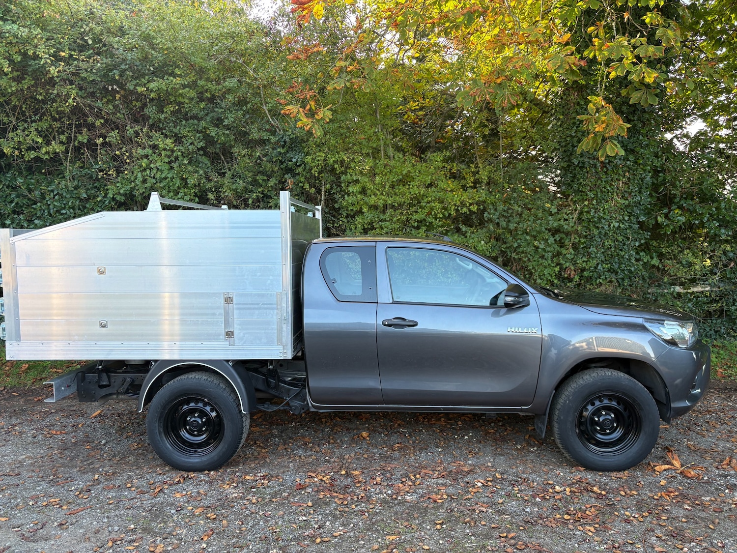 Used Toyota Hilux 2019 for sale - 76332084: Photo 2