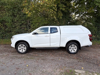 Used Isuzu D-Max 2021 for sale - 76101445: Photo