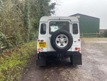 Used Land Rover Defender 2015 for sale - 71084521: Photo