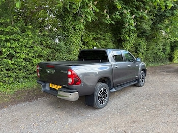Used Toyota Hilux 2022 for sale - 78617813: Photo