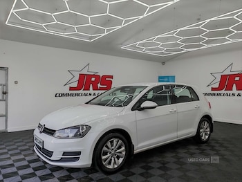 Volkswagen - Golf
