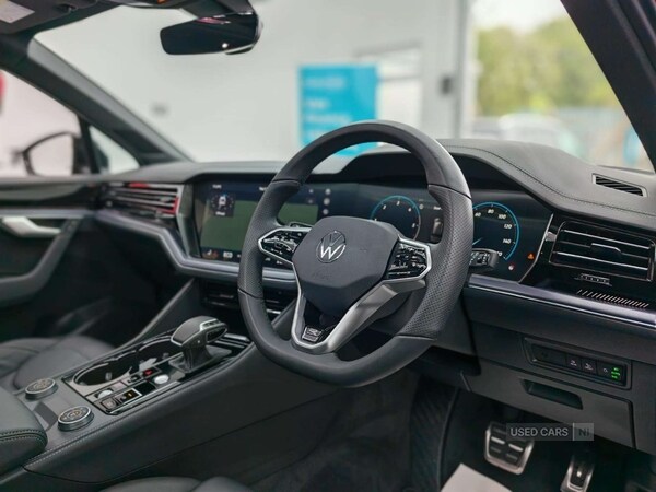Used Volkswagen Touareg 2024 for sale - 76073372: Photo 14