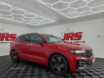 2024 - 3.0 V6 TDI 4Motion 286 Black Edition 5dr Tip Auto