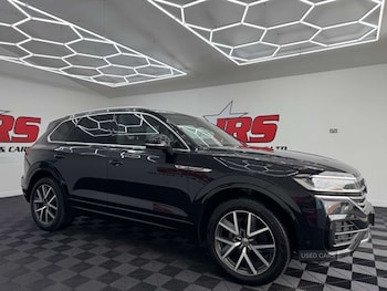2020 - 3.0 V6 TDI 4Motion R-Line 5dr Tip Auto