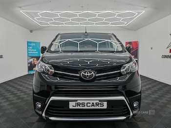 Used Toyota PROACE CITY Verso 2023 for sale - 76240463: Photo