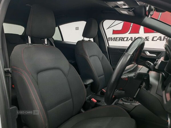 Used Ford Focus 2018 for sale - 76175717: Photo 8