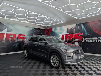 Used Volkswagen T-Roc 2018 for sale - 79534037: Photo