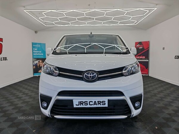 Used Toyota PROACE CITY Verso 2019 for sale - 76248281: Photo 2
