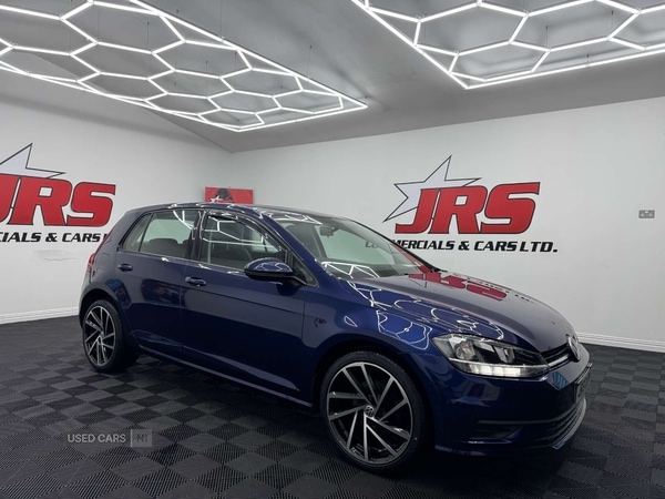 Used Volkswagen Golf 2018 for sale - 76201653: Photo 1