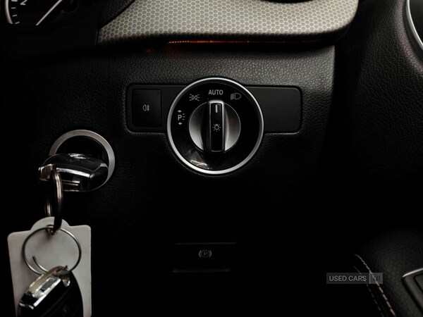 Used Mercedes-Benz B Class 2014 for sale - 76715963: Photo 32