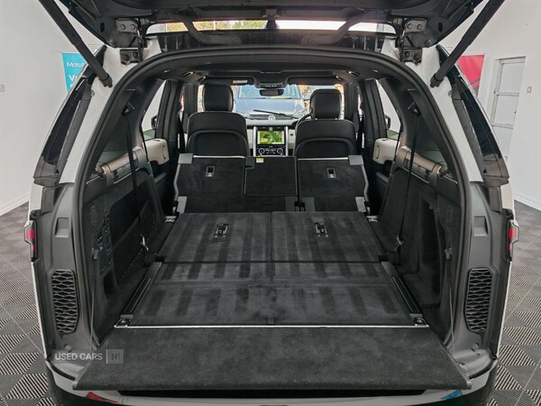 Used Land Rover Discovery 2023 for sale - 75858744: Photo 51