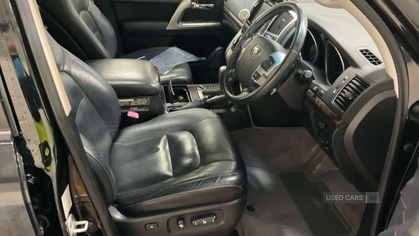 Used Toyota Land Cruiser 2013 for sale - 77456898: Photo 8