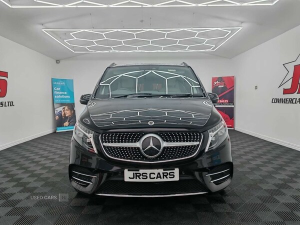 Used Mercedes-Benz V-Class 2024 for sale - 76240460: Photo 2