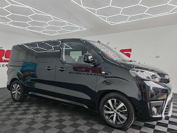 Used Toyota PROACE CITY Verso 2024 for sale - 75302436: Photo