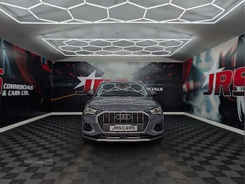 Used Audi Q3 2023 for sale - 79350142: Photo