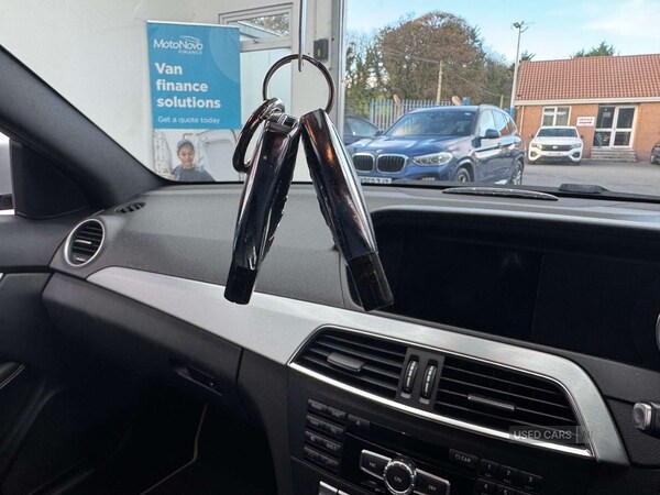 Used Mercedes-Benz C Class 2014 for sale - 76702637: Photo 16