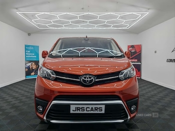 Used Toyota PROACE CITY Verso 2019 for sale - 76201648: Photo