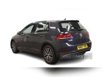 Used Volkswagen Golf 2017 for sale - 77898824: Photo