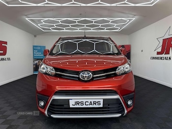 Used Toyota PROACE CITY Verso 2019 for sale - 75175666: Photo