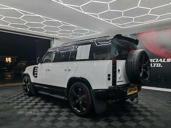 Used Land Rover Defender 2025 for sale - 77217858: Photo
