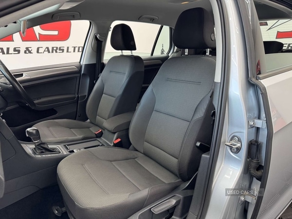 Used Volkswagen Golf 2015 for sale - 76500159: Photo 12