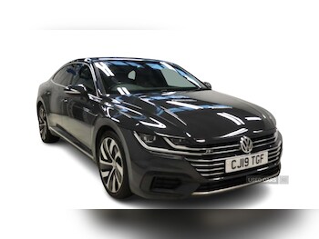 2019 - 2.0 TDI R-Line 5dr DSG