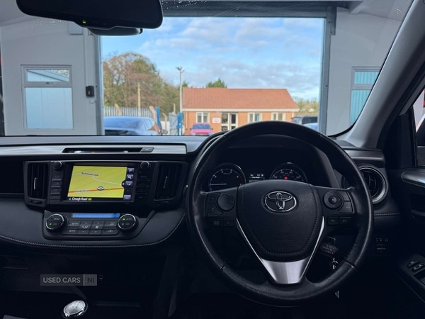 Used Toyota RAV4 2017 for sale - 77084599: Photo 10