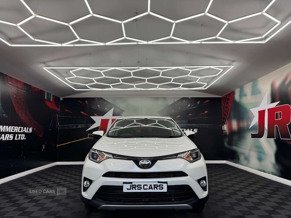 Used Toyota RAV4 2017 for sale - 77084599: Photo 2