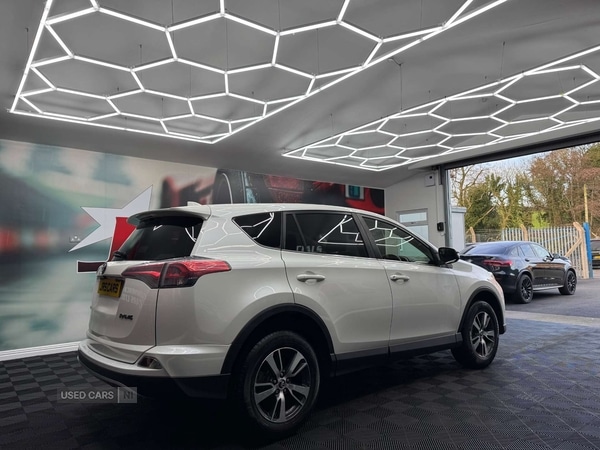 Used Toyota RAV4 2017 for sale - 77084599: Photo 5