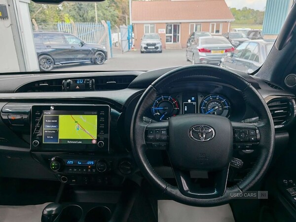 Used Toyota Hilux 2023 for sale - 75954411: Photo 26