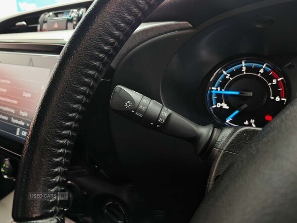 Used Toyota Hilux 2023 for sale - 75954411: Photo 30